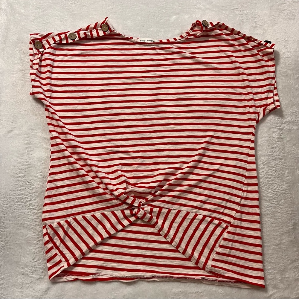 Chic Red Striped Short Sleeve Top